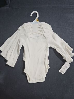 Carters Original Long Sleeved Body Suit 4 Pack